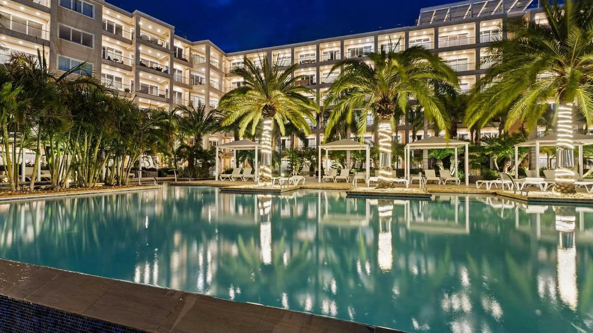 Eaglebeach-Private Pool-Island Delights Townhome12 Palm Beach