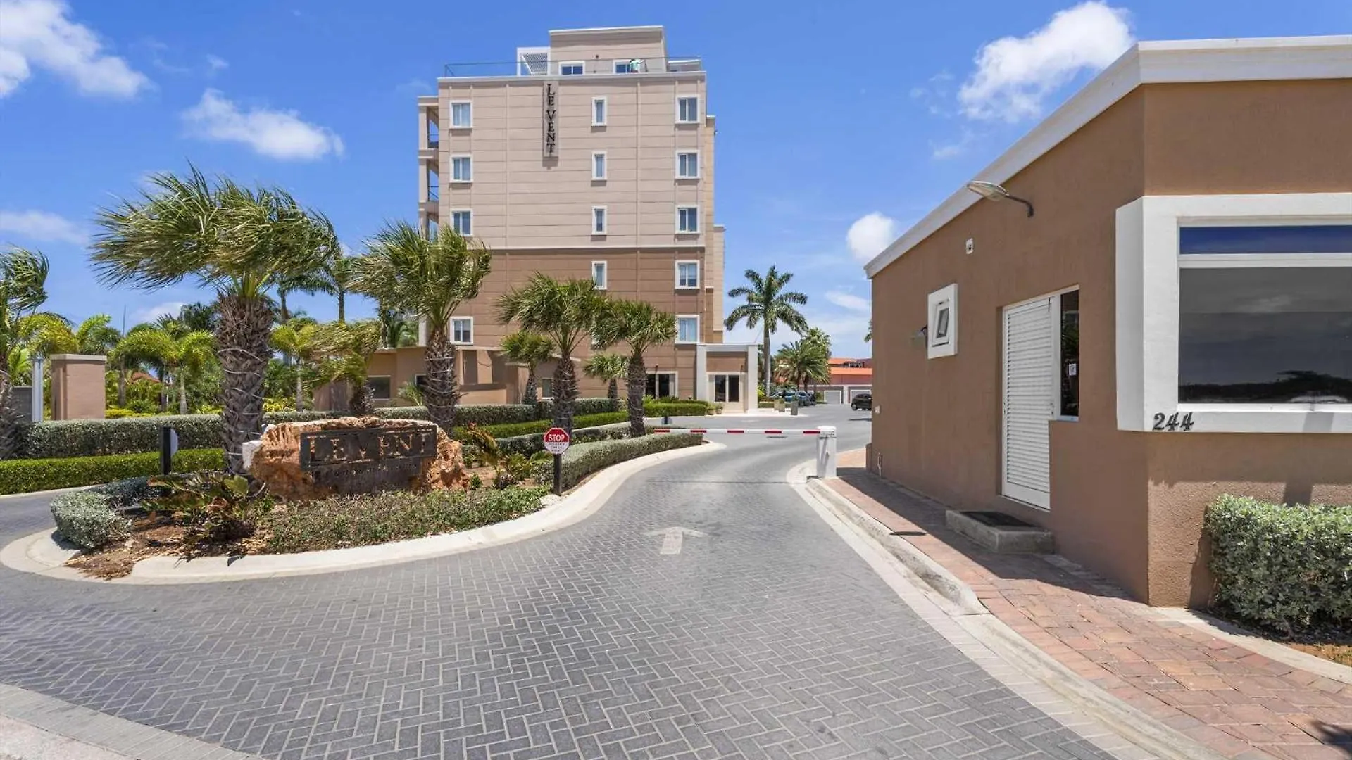 Eaglebeach-Private Pool-Island Delights Townhome12 Palm Beach 0*,  Aruba