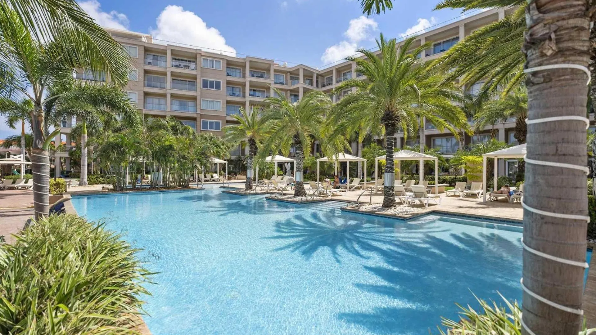 Eaglebeach-Private Pool-Island Delights Townhome12 Palm Beach